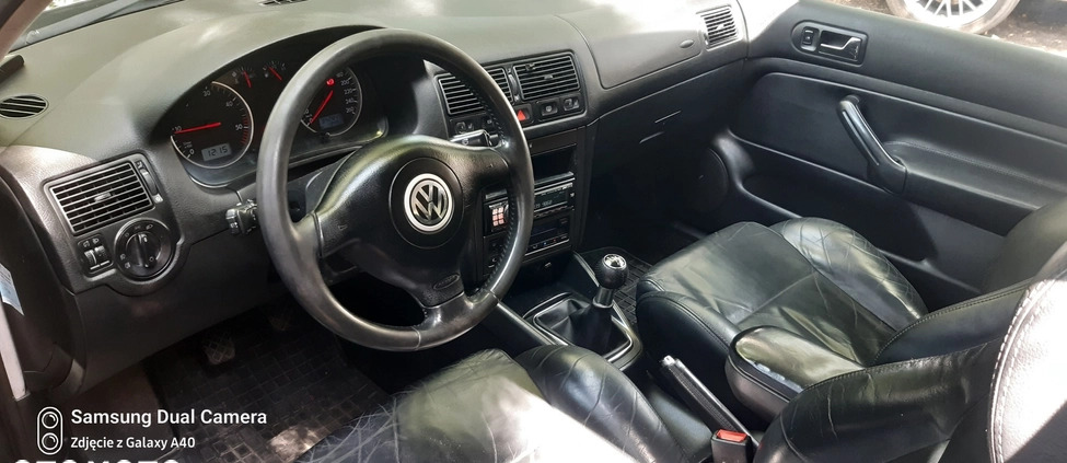 Volkswagen Golf cena 6800 przebieg: 342000, rok produkcji 2001 z Wrocław małe 16